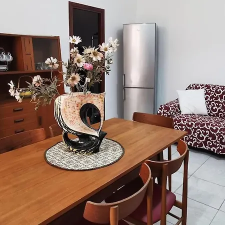 Casa Valentina A 100 M Dal Mare Lägenhet Santa Flavia