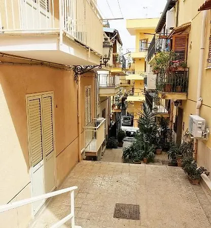 Casa Valentina A 100 M Dal Mare Lägenhet