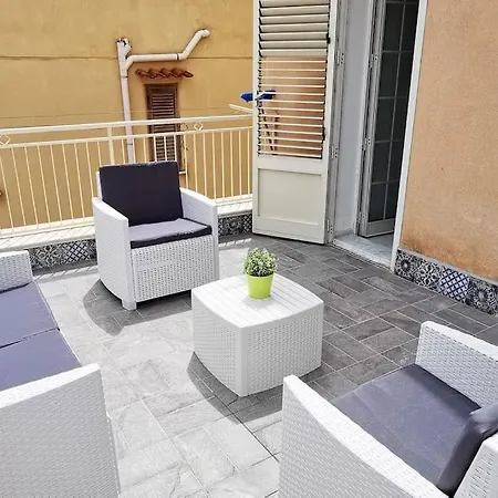 Casa Valentina A 100 M Dal Mare Lägenhet Santa Flavia